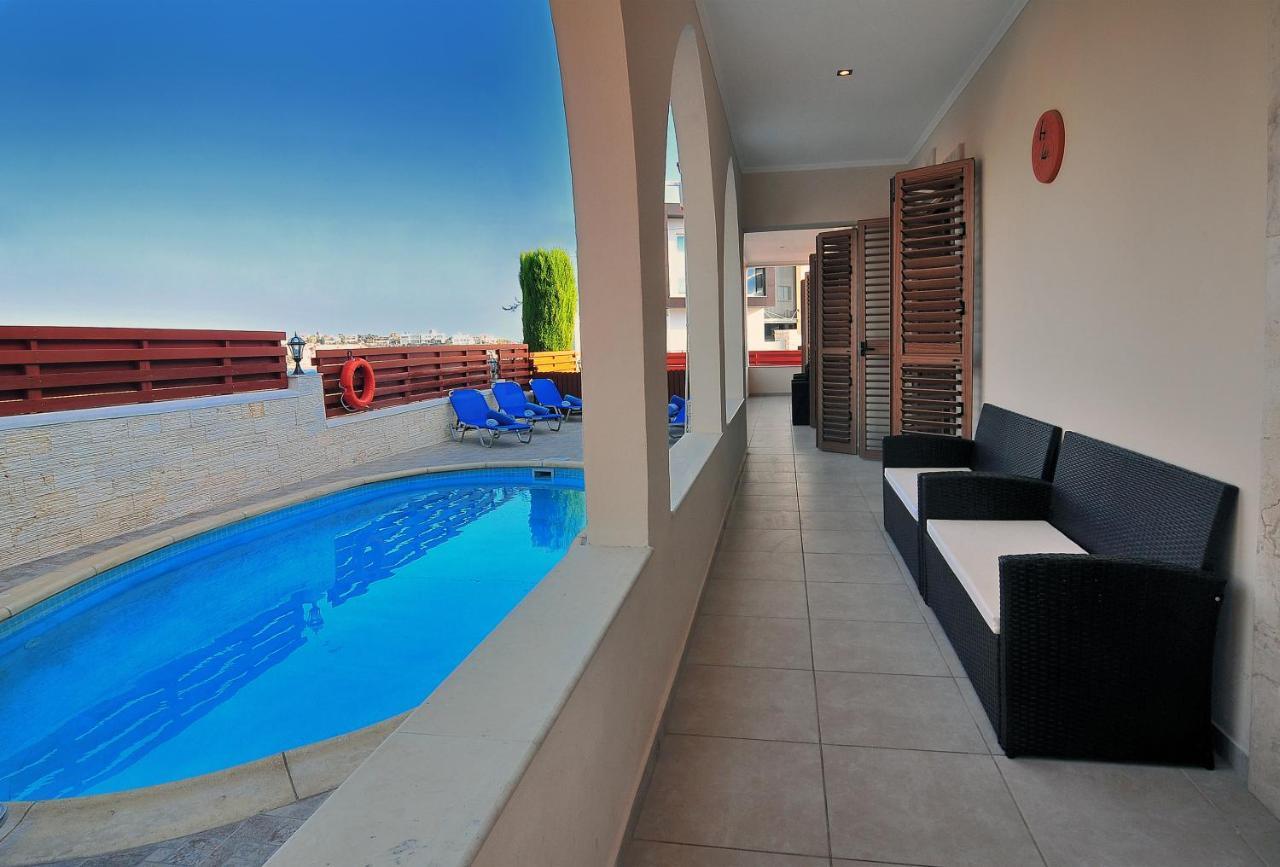 Chronas By Prestige Bookings Coral Bay Exterior foto