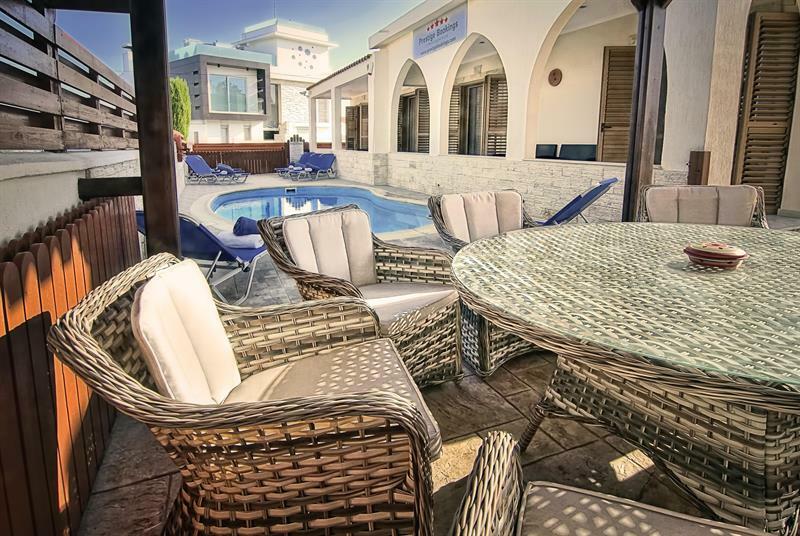 Chronas By Prestige Bookings Coral Bay Exterior foto